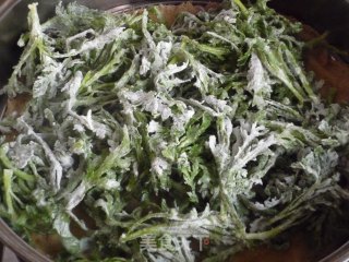 蒜蓉蒸茼蒿的做法步骤：6