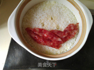 广味香肠煲仔饭的做法步骤：5
