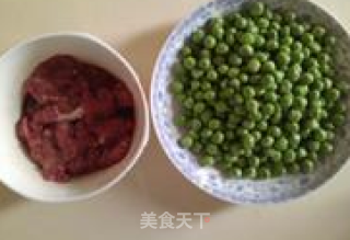 豌豆辣牛肉的做法步骤：1