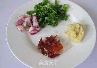 【盐酥鱼片】的做法步骤：2
