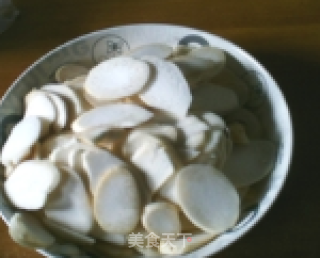 家常杏鲍菇炒鸡肉的做法步骤：2