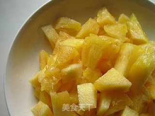 蜜盐菠萝饮的做法步骤：2