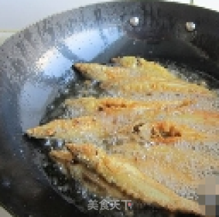 干炸沙丁鱼的做法步骤：8