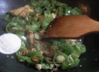 辣椒炒鸡蛋的做法步骤：8