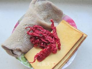 干锅牛肚的做法步骤：1