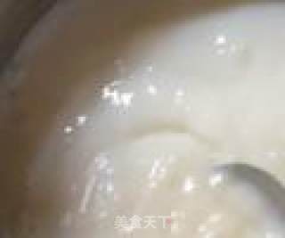 冰淇淋的冰爽+布丁的口感——炸鲜奶的做法步骤：2