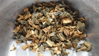 梅菜扣肉的做法步骤：2