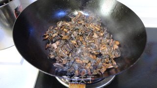 梅菜扣肉的做法步骤：6