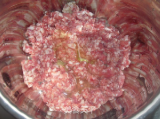 香菇肉丸的做法步骤：1