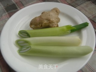 葱、姜雪蟹的做法步骤：3
