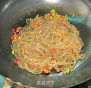 咸菜炒粉条的做法步骤：4