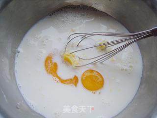 蜂蜜草莓松饼的做法步骤：2
