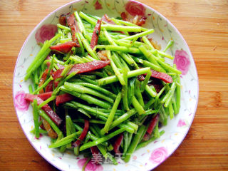 芦蒿炒牛肉的做法步骤：5