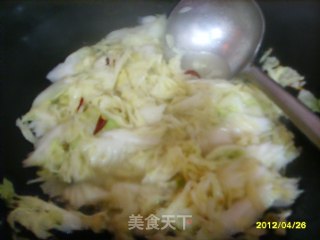 肉段烧白菜的做法步骤：1