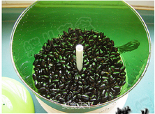 豆芽机生有机黑豆芽的做法步骤：5