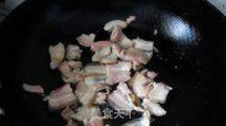 百吃不厌的下饭菜----辣白菜炒五花肉的做法步骤：5
