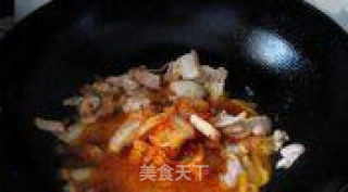 百吃不厌的下饭菜----辣白菜炒五花肉的做法步骤：7