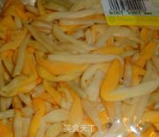 黄花菜凉拌黄瓜的做法步骤：2