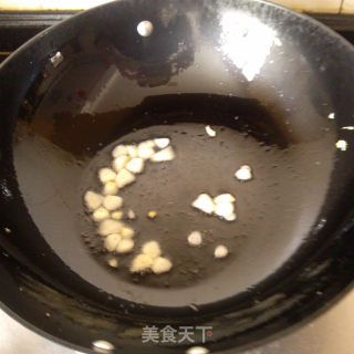 三块钱家常菜----莴苣荸荠炒豆腐干的做法步骤：5