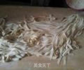 自制手擀面的做法步骤：3