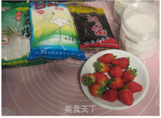 草莓大福的做法步骤：1