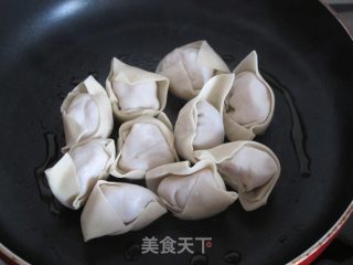 炒馄饨的做法步骤：4