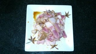 梅干菜烧肉的做法步骤：4