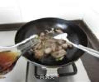 生炒糖醋排骨的做法步骤：7
