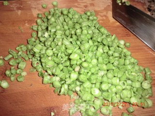 酸豆角的做法步骤：2