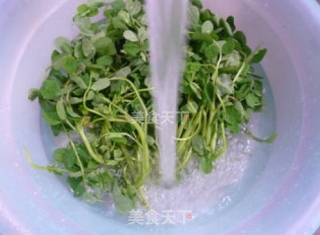 草籽炒年糕的做法步骤：1