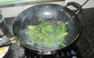 青炒花莴苣叶的做法步骤：4