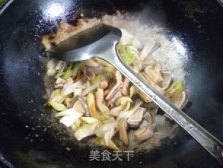 大葱炒猪肚的做法步骤：6