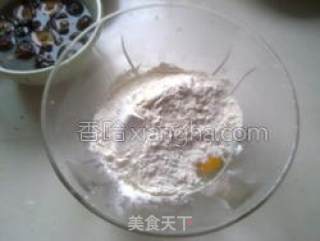 香菇鸡蛋饼的做法步骤：1