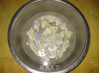 腊肠炒花菜的做法步骤：6