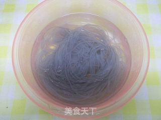 韭菜粉丝卷的做法步骤：2