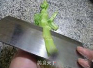 榨菜莴笋炒鸭蛋的做法步骤：4