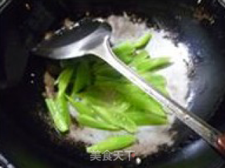 榨菜莴笋炒鸭蛋的做法步骤：8