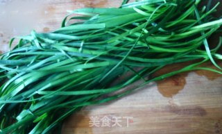 快手早餐—韭菜鸡蛋饼的做法步骤：1