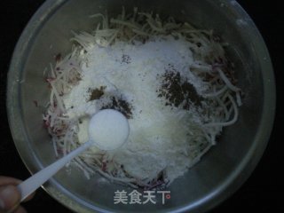 萝卜丝饼的做法步骤：4