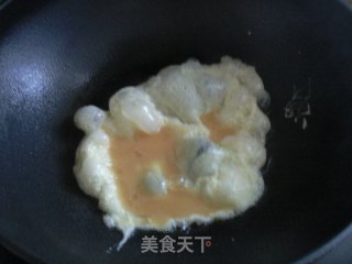 葱油蛋炒饭的做法步骤：1