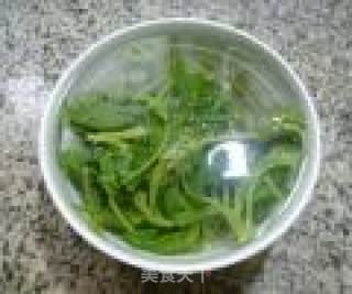 香椿炒毛豆的做法步骤：6