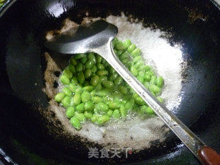 香椿炒毛豆的做法步骤：8