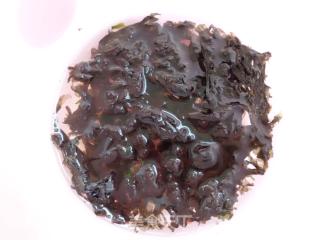 紫菜蛋花汤的做法步骤：2