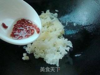 银耳枸杞炒黄瓜的做法步骤：6
