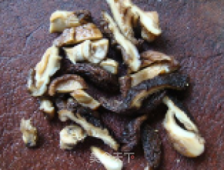 香菇炒鸡肝的做法步骤：4