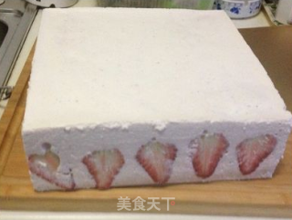 草莓慕斯蛋糕的做法步骤：11