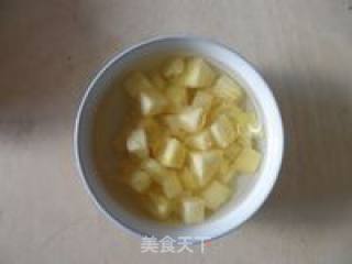 菠萝香肠炒饭的做法步骤：4