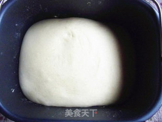 巧克力酱肠仔包的做法步骤：3
