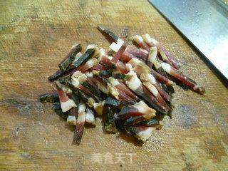 酱肉豆腐干炒香芹的做法步骤：5