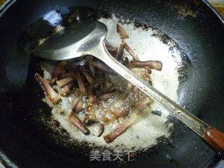 酱肉豆腐干炒香芹的做法步骤：7
